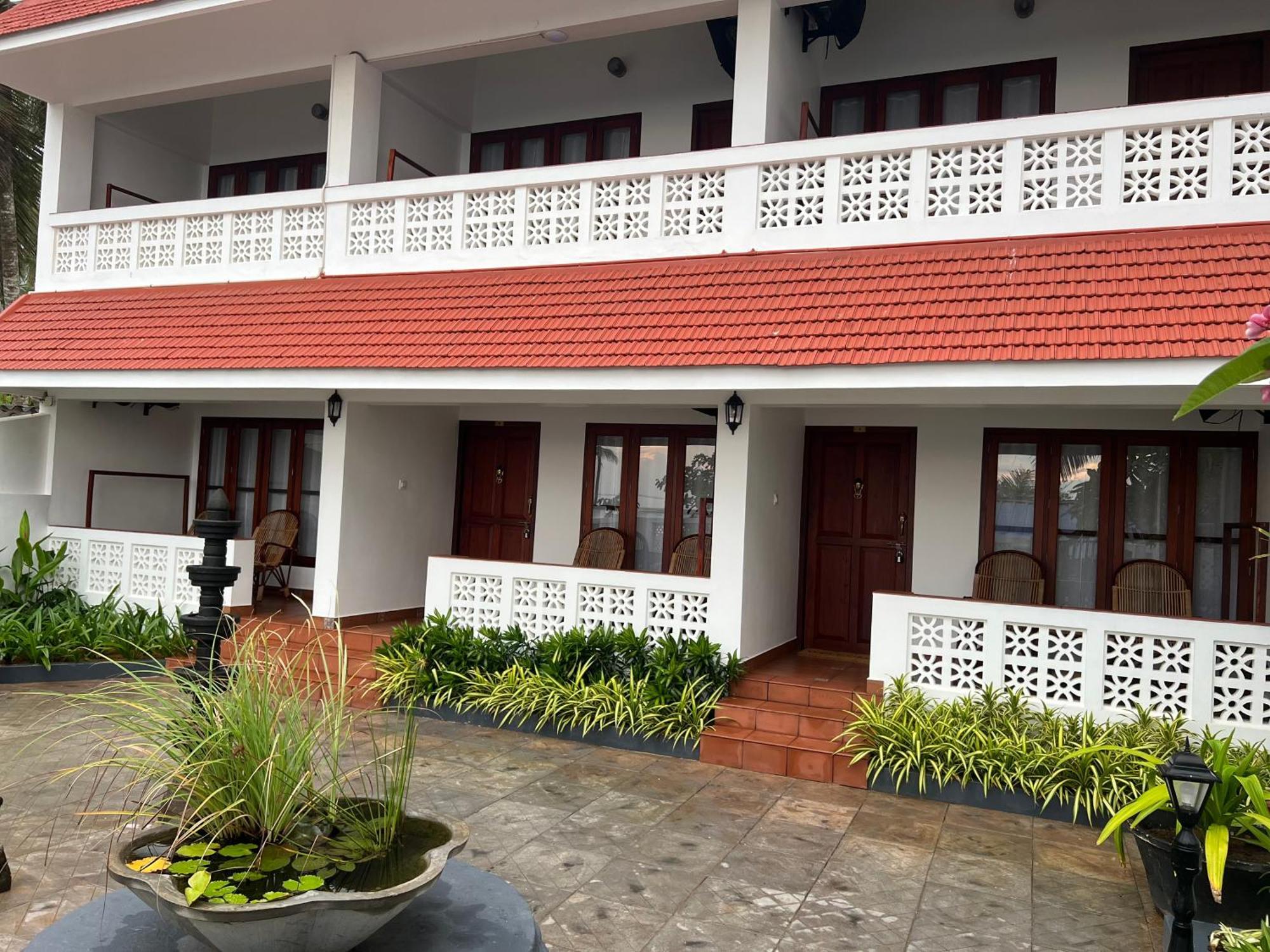 Buddha Beach Hotel Kovalam Exterior photo